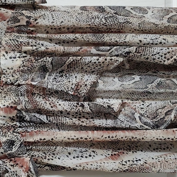 Peach Love California Bohemian Animal Print Semi Sheer Kimono Cardigan Duster - Picture 7 of 14